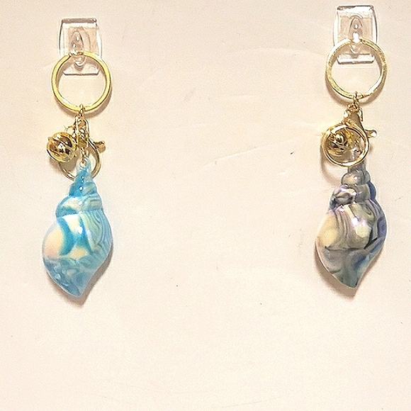 Acrylic Seashell Keychains/Purse Charms, NWT - Picture 4 of 6